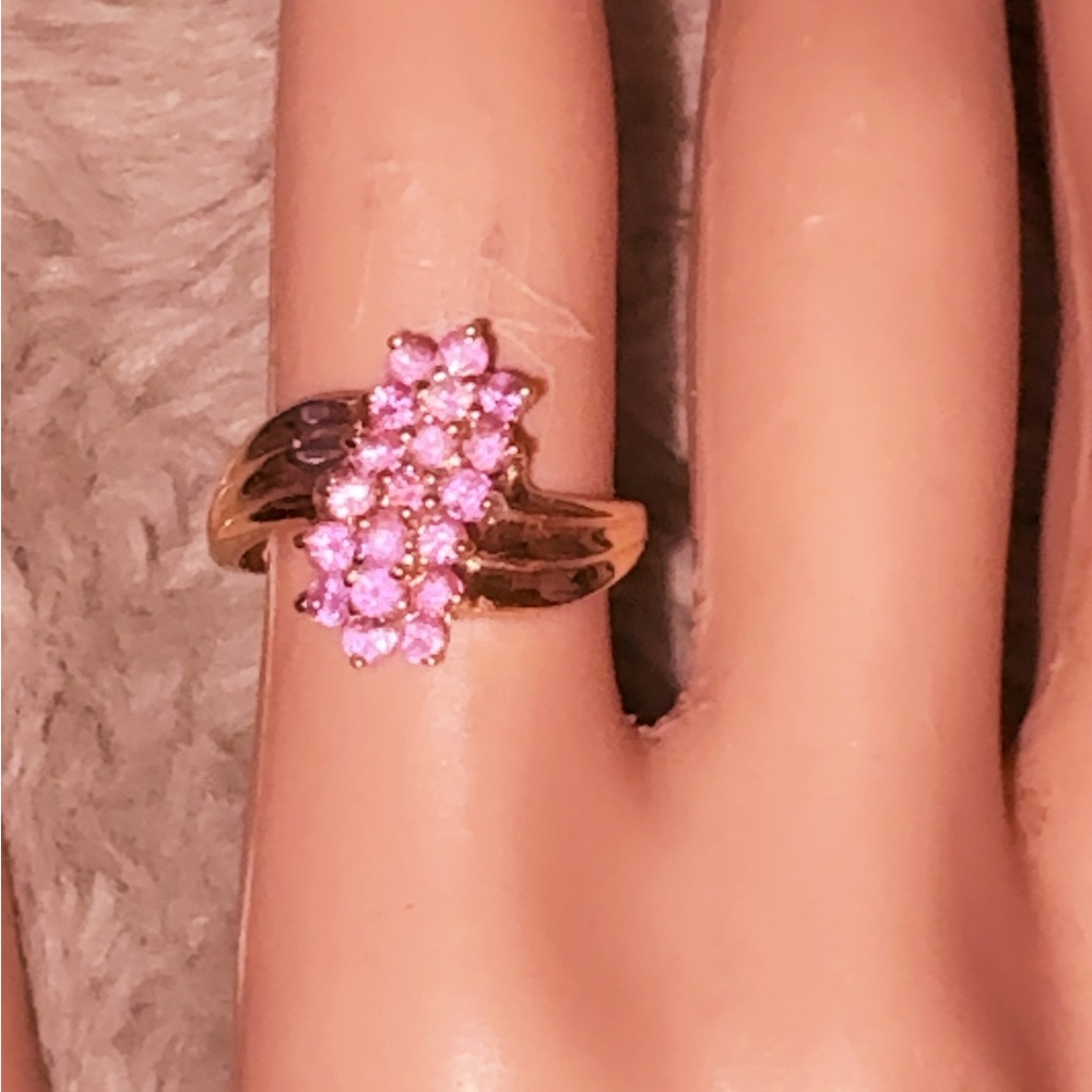 Elegant Pink Sapphire Ring